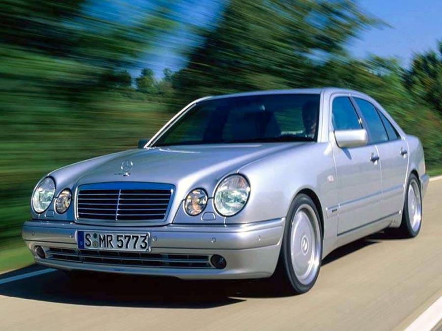  Mercedes-Benz E50 AMG (Bm.210.072) 1996 года  (фото 2 из 8)